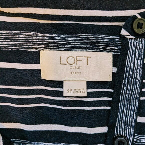 Loft Outlet Navy and White Floral Striped Dress Women's Size Small Petite SP - Picture 4 of 5